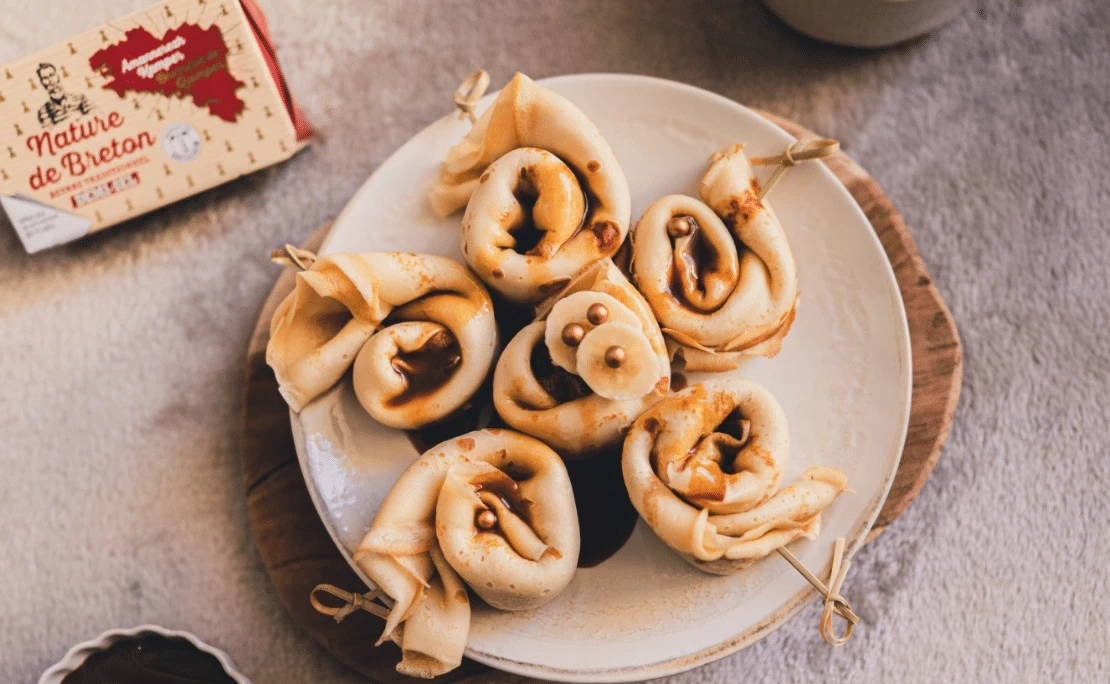 Crêpes Bananes Flambées et Caramel au Chocolat