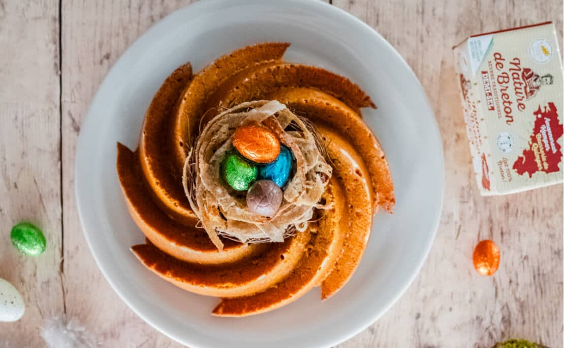 Gâteau de Pâques au caramel beurre salé